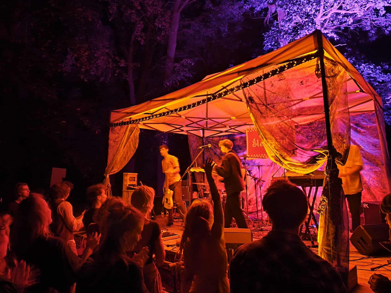 Expozice spisovatele Bohumila Říhy - čepice